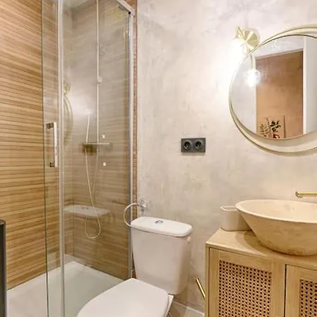 Charonne/voltaire : Cosy 4p Apartment
